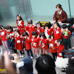 Christmas Performance @”Jingle Jingle Tom Lee Star”