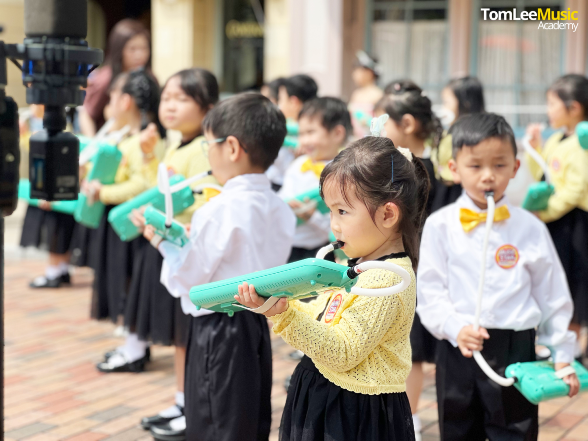 MELODICA THEME PARK PERFORMANCE 主題樂園口風琴表演隊